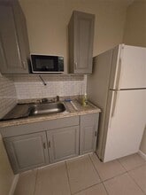9291 NW 23rd St in Pembroke Pines, FL - Building Photo - Building Photo