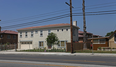 2061 Mountain Ave in Duarte, CA - Building Photo - Building Photo