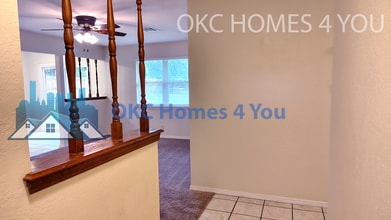 440 E Carson Ln in Mustang, OK - Building Photo - Building Photo