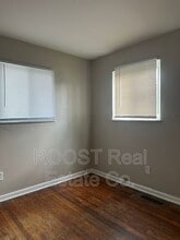 2957-2959-2959 E 11th Ave in Columbus, OH - Foto de edificio - Building Photo