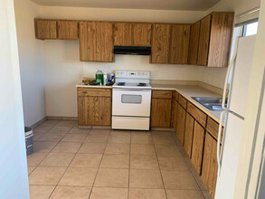 8618 E Warren Rd in Prescott Valley, AZ - Foto de edificio - Building Photo