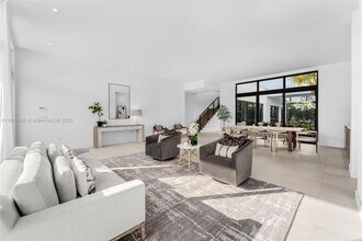 16703 Botaniko Dr S in Weston, FL - Building Photo - Building Photo