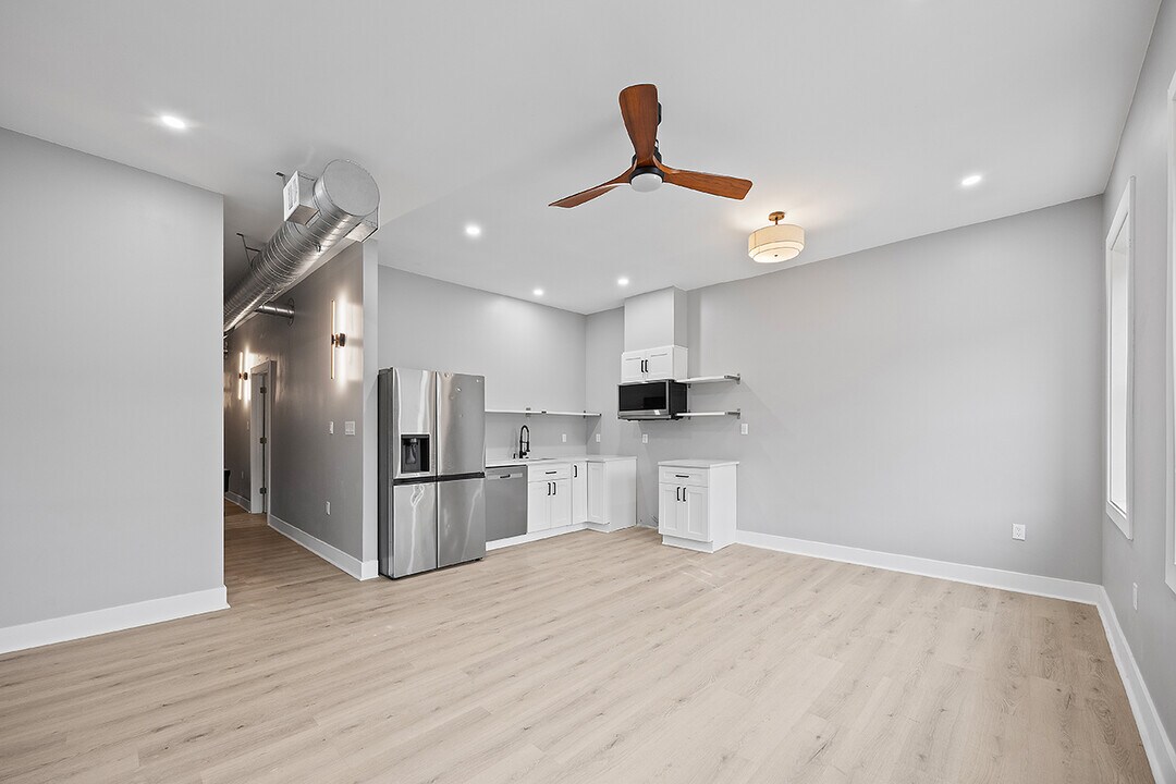 1109 E Carson St, Unit 3 in Pittsburgh, PA - Building Photo