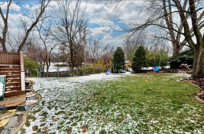 3226 Everglade Ave in Woodridge, IL - Building Photo - Building Photo