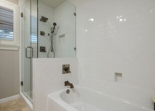 201 Ellwood St in San Antonio, TX - Building Photo - Building Photo