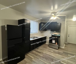 3910 Deodar St in East Chicago, IN - Building Photo - Building Photo