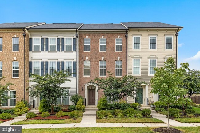 property at 840 Basswood Dr