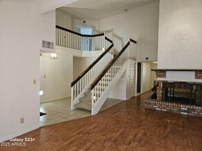 2344 W Lobo Ave in Mesa, AZ - Foto de edificio - Building Photo