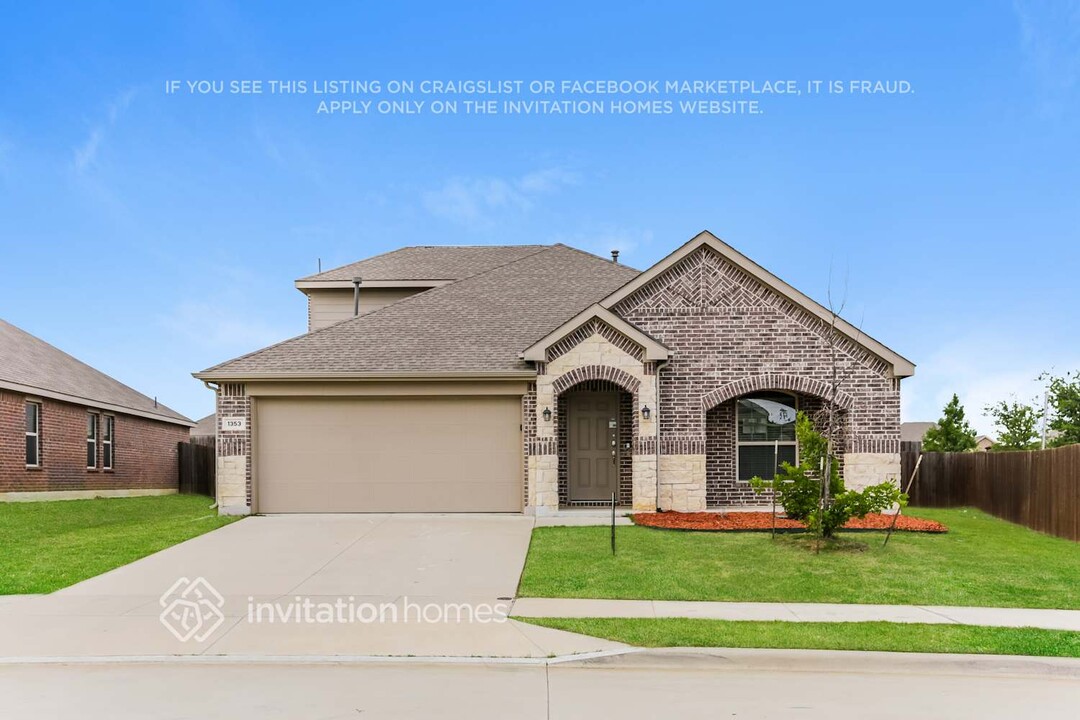 1353 Renoir Dr in Little Elm, TX - Building Photo