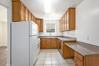 1621 Broadway, Unit 1621 Broadway #A - LU in Alameda, CA - Building Photo - Building Photo