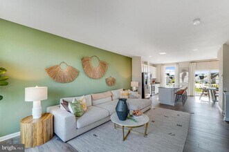 1344 Red Clover Ln in Ranson, WV - Building Photo - Building Photo