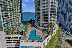 1750 N Bayshore Dr, Unit 3802 in Miami, FL - Building Photo