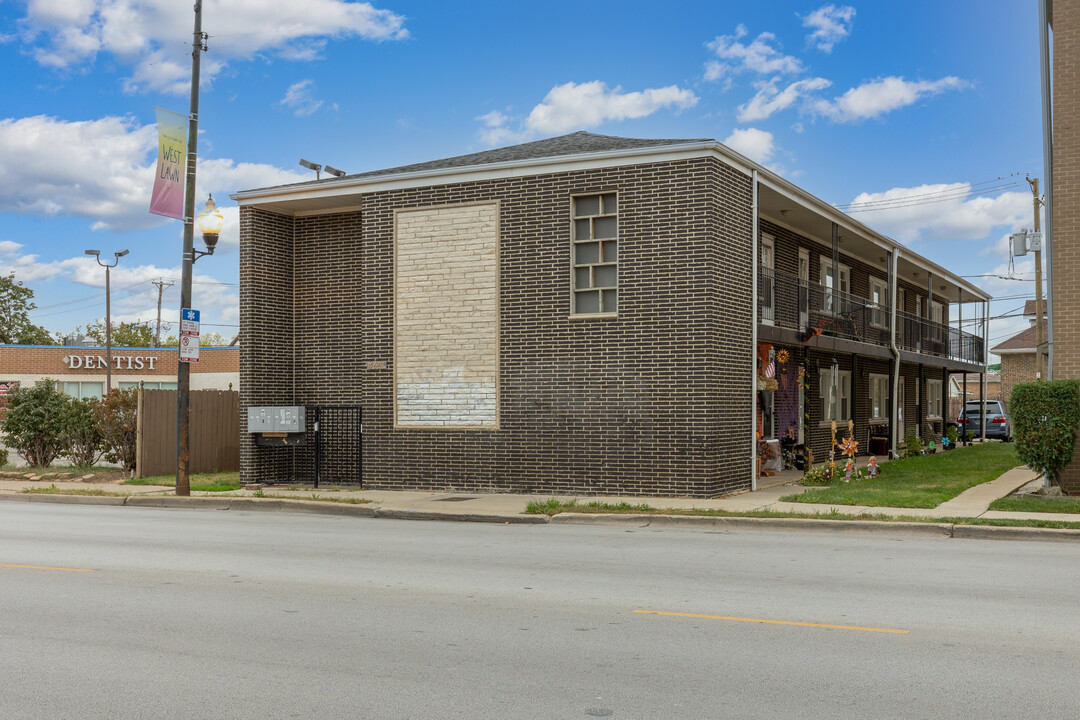 4651 W 63rd St in Chicago, IL - Foto de edificio