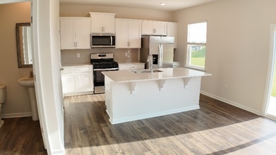 969 Pineland Dr in Woodruff, SC - Building Photo - Building Photo