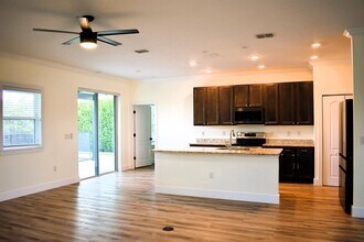 1217 SW Marmore Ave in Port St. Lucie, FL - Building Photo - Building Photo