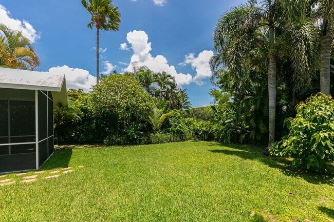 property at 3626 Newport Ave