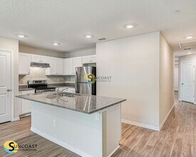 9588 Hood Rd in Jacksonville, FL - Building Photo - Building Photo