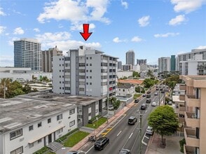 6855 Abbott Ave, Unit 5-504 in Miami Beach, FL - Foto de edificio - Building Photo