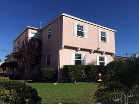 4723-4723 Hamilton St in San Diego, CA - Building Photo