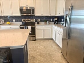 9584 Trevi Ct in Naples, FL - Foto de edificio - Building Photo