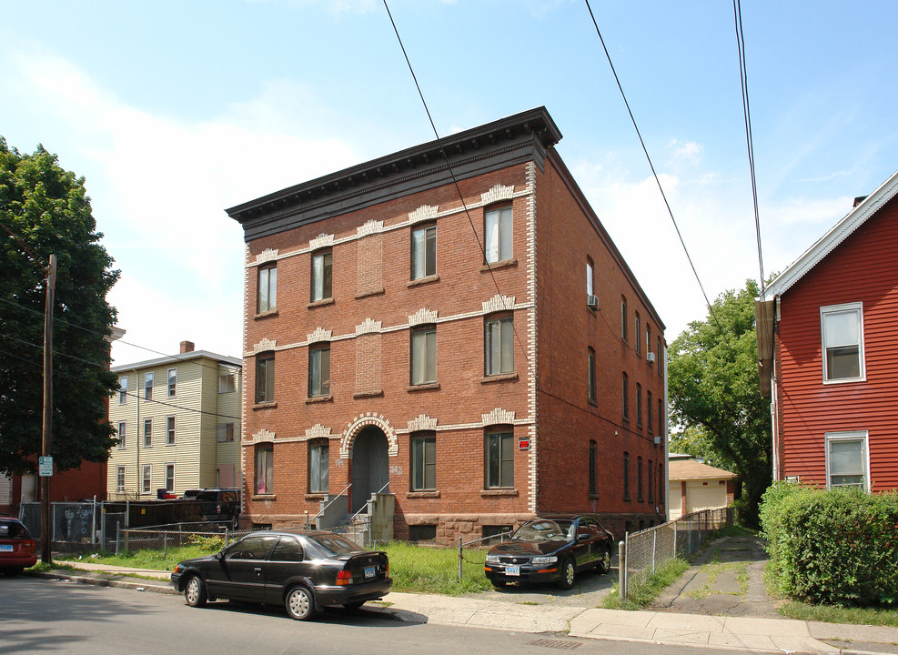 192-194 Ward St in Hartford, CT - Foto de edificio