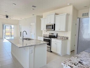 5332 NW 46th Ln Rd in Ocala, FL - Building Photo - Building Photo