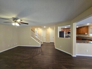 10072 Pelham Park Ave in Las Vegas, NV - Building Photo - Building Photo