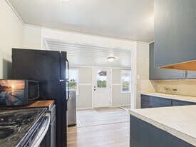 208 Myrtle Ave in Harper, TX - Building Photo