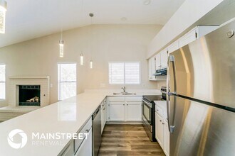 5055 Nighthawk Way in Tucson, AZ - Building Photo - Building Photo