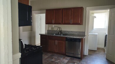 521 T St in Sacramento, CA - Building Photo - Building Photo