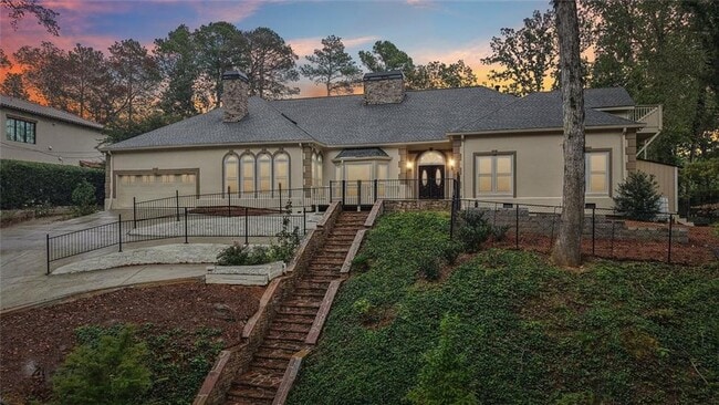 property at 511 Pine Valley Rd SE