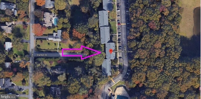 property at 3874 Lyndhurst Dr