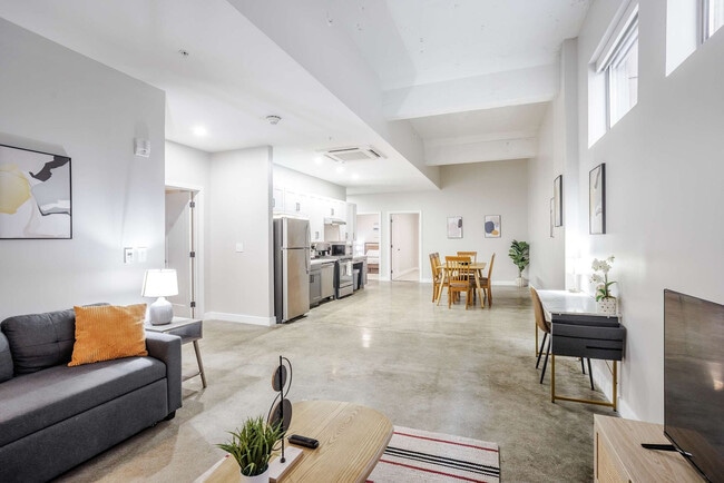 205 W 4th St, Unit SI ID1465692P in Cincinnati, OH - Foto de edificio - Building Photo