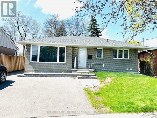 property at 116 Eldomar Ave