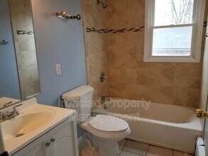 167 Newfield St in Middletown, CT - Foto de edificio - Building Photo