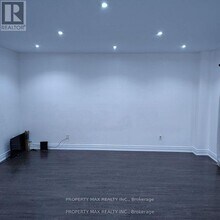 246 Simmons Blvd in Brampton, ON - Building Photo - Building Photo