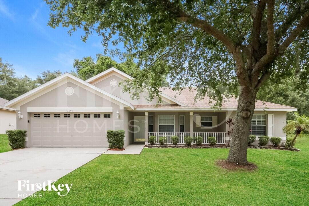 2006 Southern Oak Loop in Minneola, FL - Foto de edificio