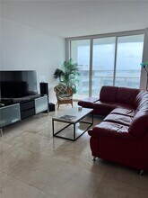 218 SE 14th St in Miami, FL - Building Photo - Building Photo