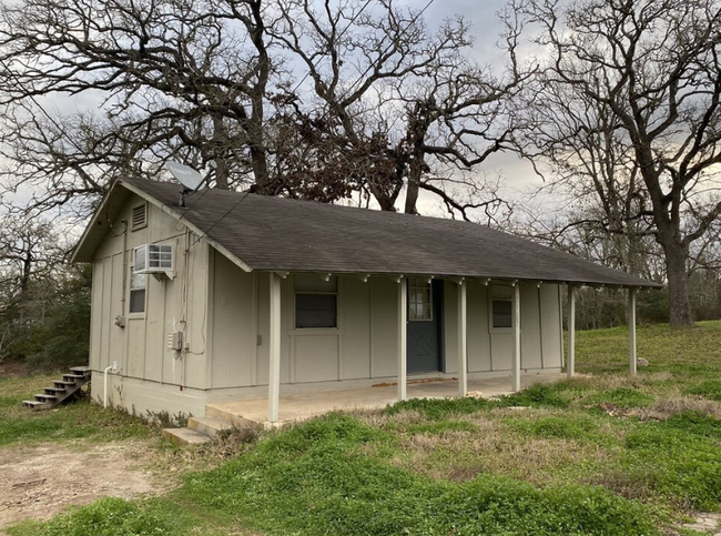 2107 E Placid Dr in College Station, TX - Foto de edificio - Building Photo