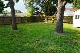 15806 Sulky Trail Ct in Houston, TX - Building Photo - Building Photo