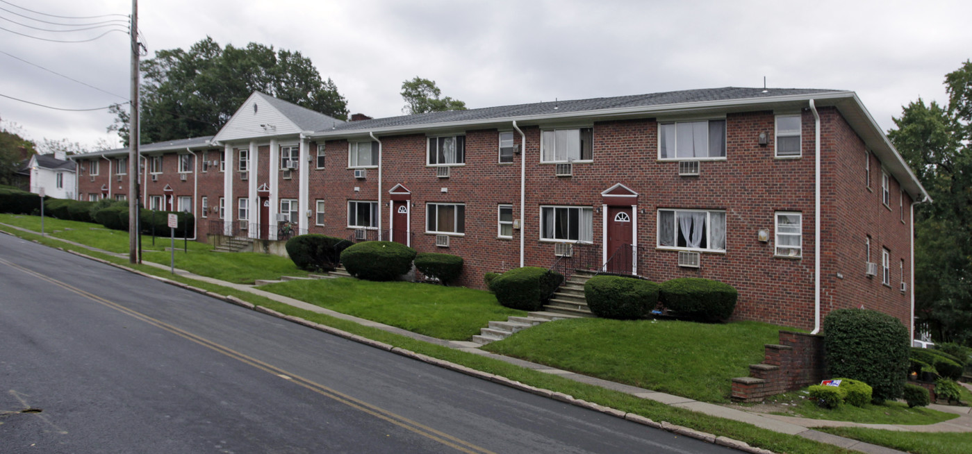 Tudor House in Spring Valley, NY - Building Photo