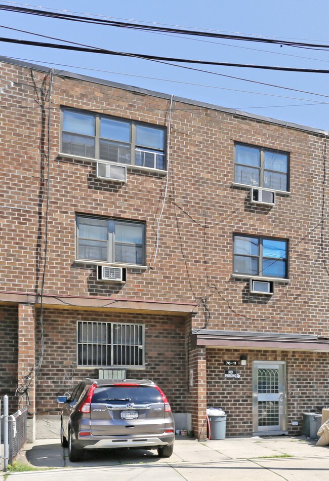 7611 47th Ave in Elmhurst, NY - Building Photo - Building Photo