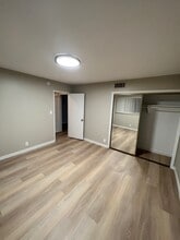 Mulberry West in Encino, CA - Foto de edificio - Building Photo