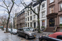 214 Columbia Hts in Brooklyn Heights, NY - Building Photo - Building Photo