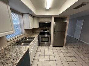 890A SW 80th Ave, Unit 890 in North Lauderdale, FL - Building Photo - Building Photo