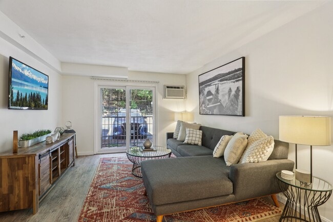 Heritage at the River in Manchester, NH - Building Photo - Building Photo