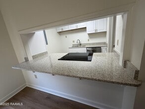 110 W Bayou Pkwy in Lafayette, LA - Building Photo - Building Photo