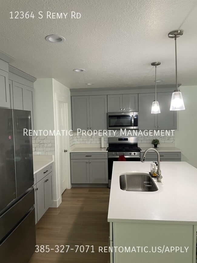 12364 Remy Rd in Herriman, UT - Building Photo - Building Photo