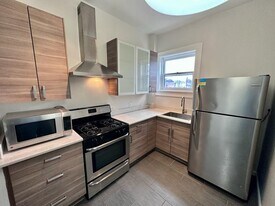 1601 Park Ave in Baltimore, MD - Building Photo
