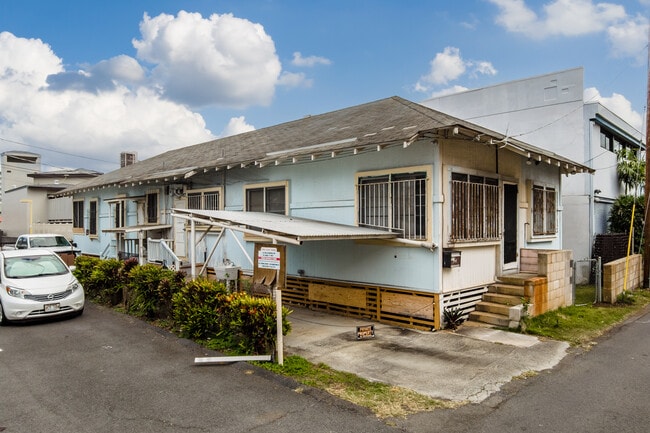 1012 Akala Ln in Honolulu, HI - Foto de edificio - Building Photo